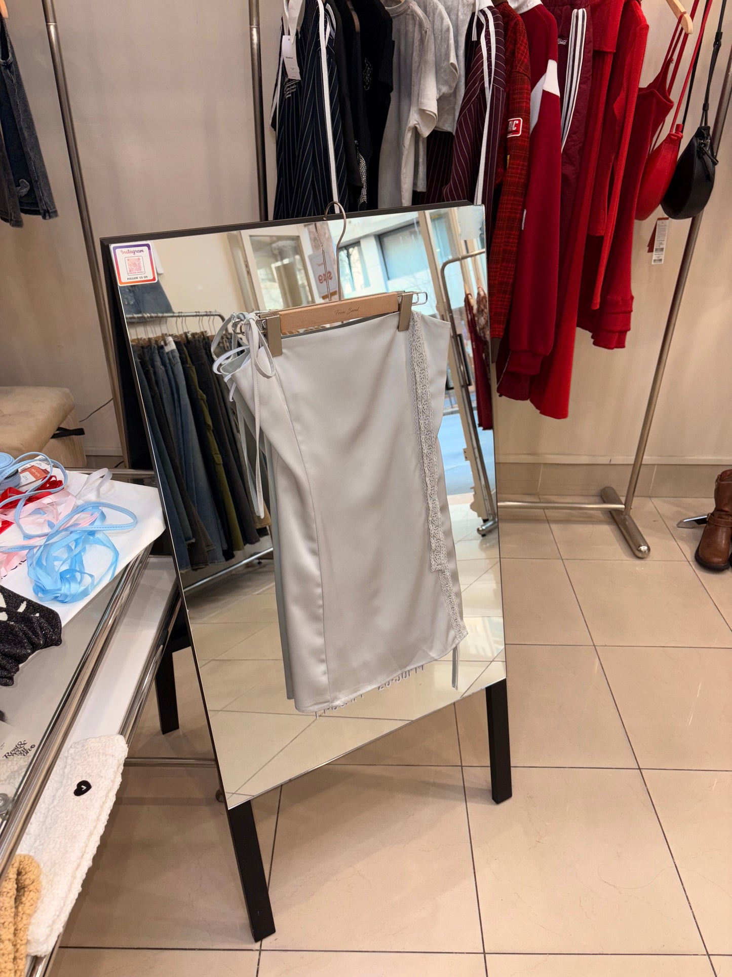 Itov lace bow mini dress