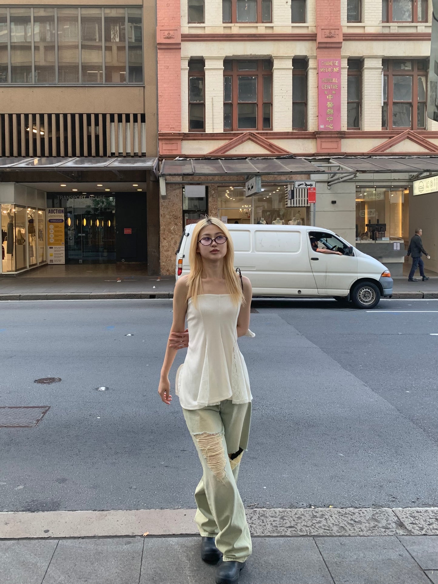 3630 Yellow ripped wide jeans