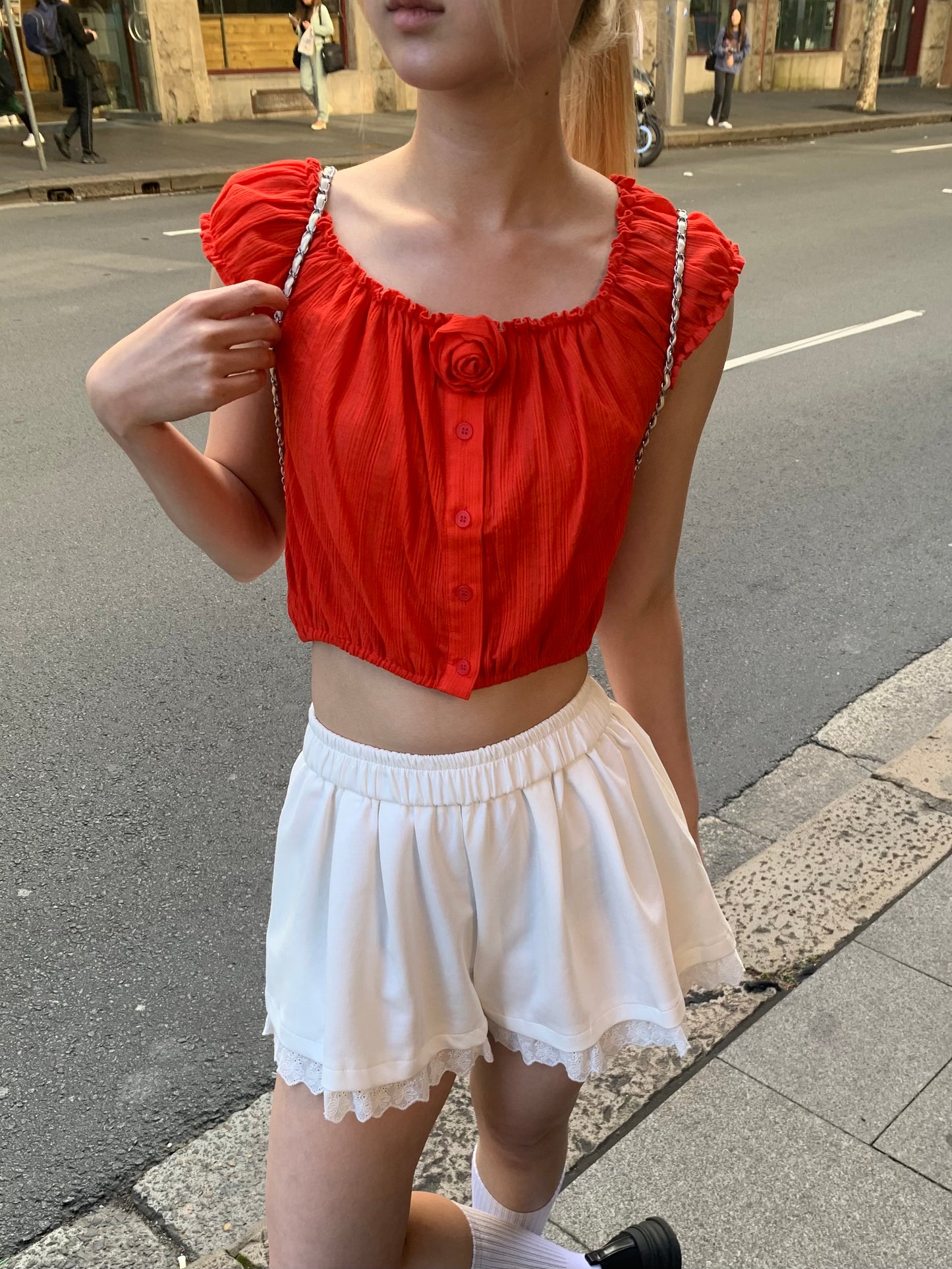 Rose corsage blouse