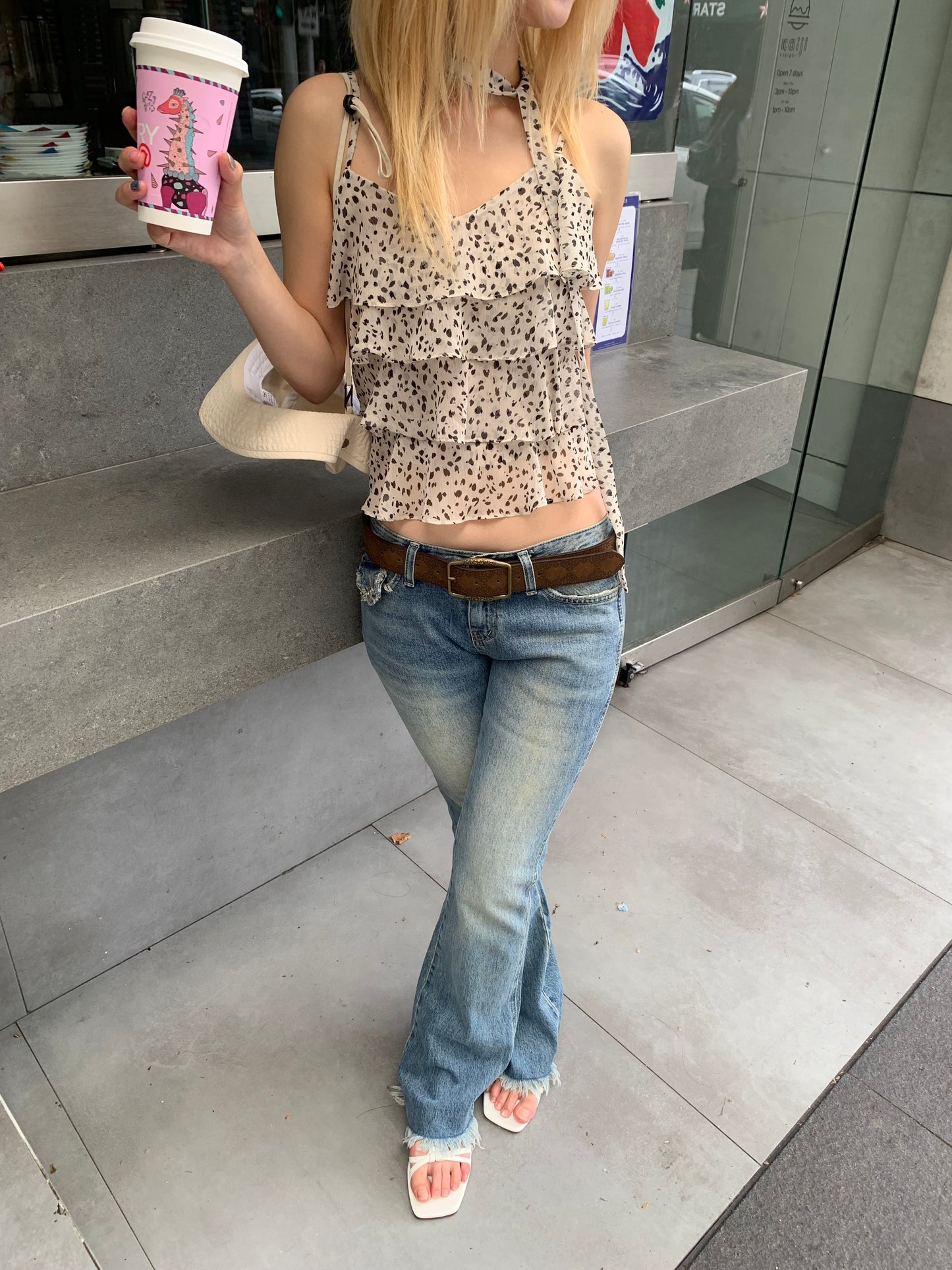 Back pocket low-waist jeans