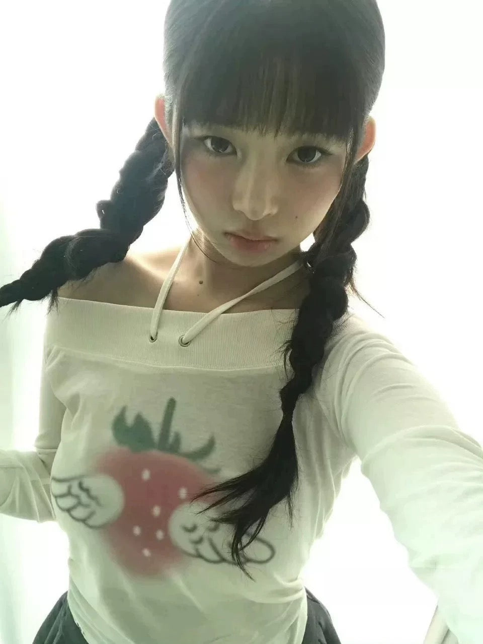 NOFFICIALNOFFICE STRAWBERRY ANGEL SHOULDER TOP [REI WEARS]