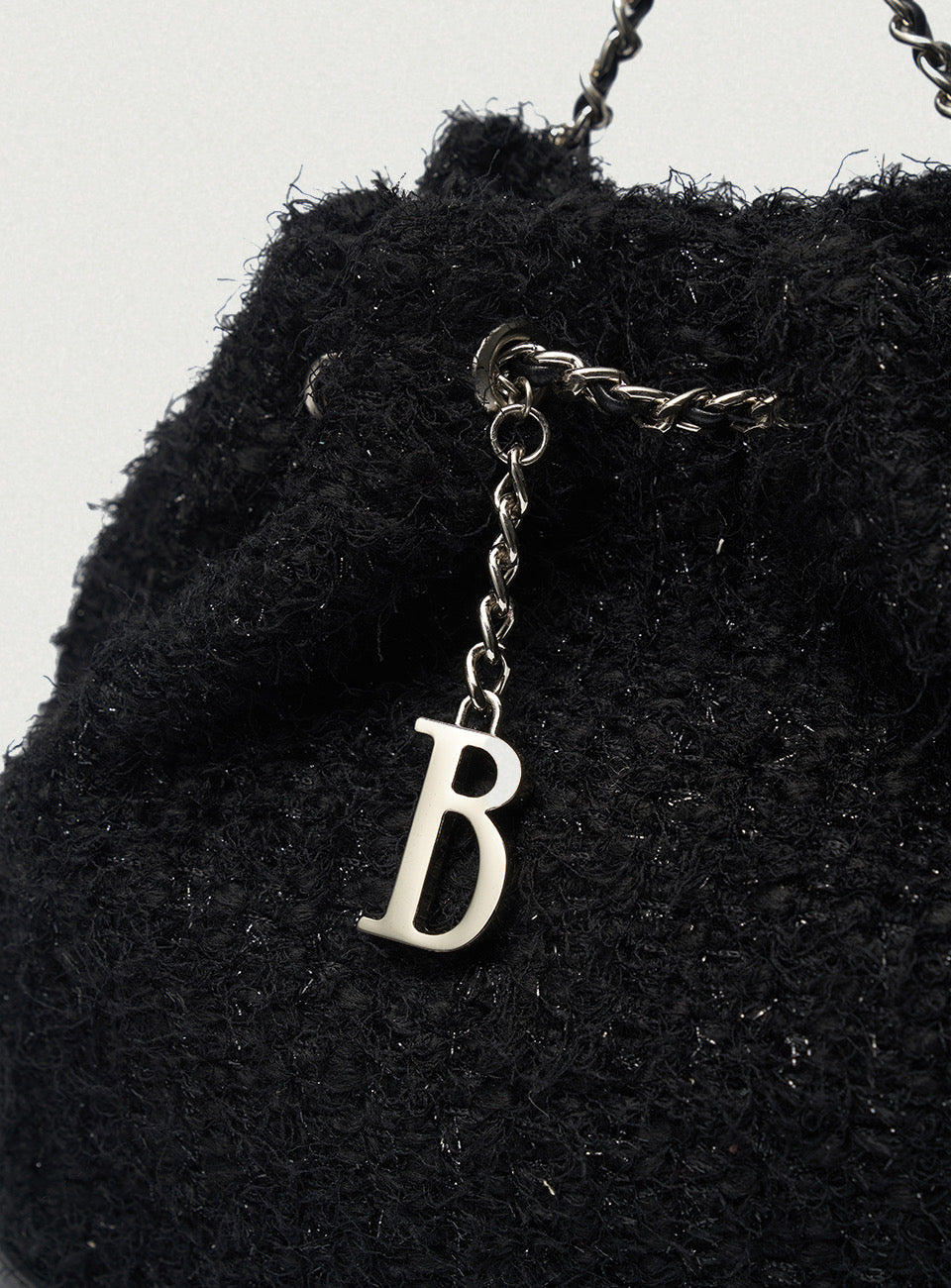 THEBARNNET TWEED DRAWSTRING CHAIN BACKPACK BLACK