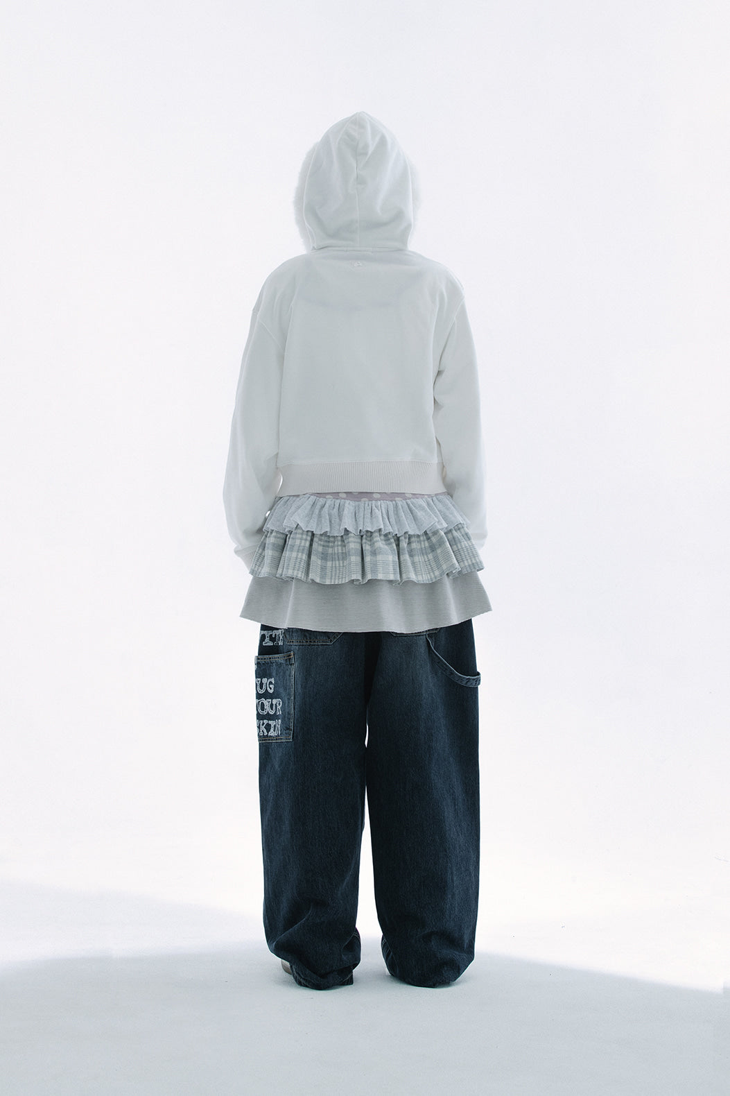 HUGYOURSKIN HOTFIX FUR HOODIE ZIP UP WHITE [HAEWON,YENA WEARS]
