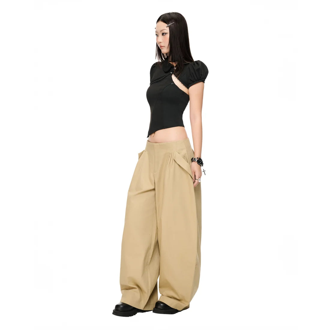 IUE STUDIO CROISSANT BAGGY PANTS