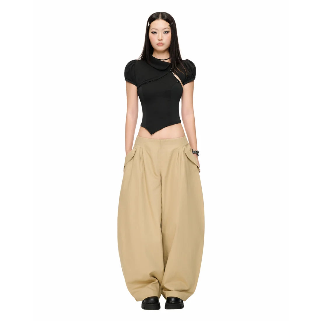 IUE STUDIO CROISSANT BAGGY PANTS