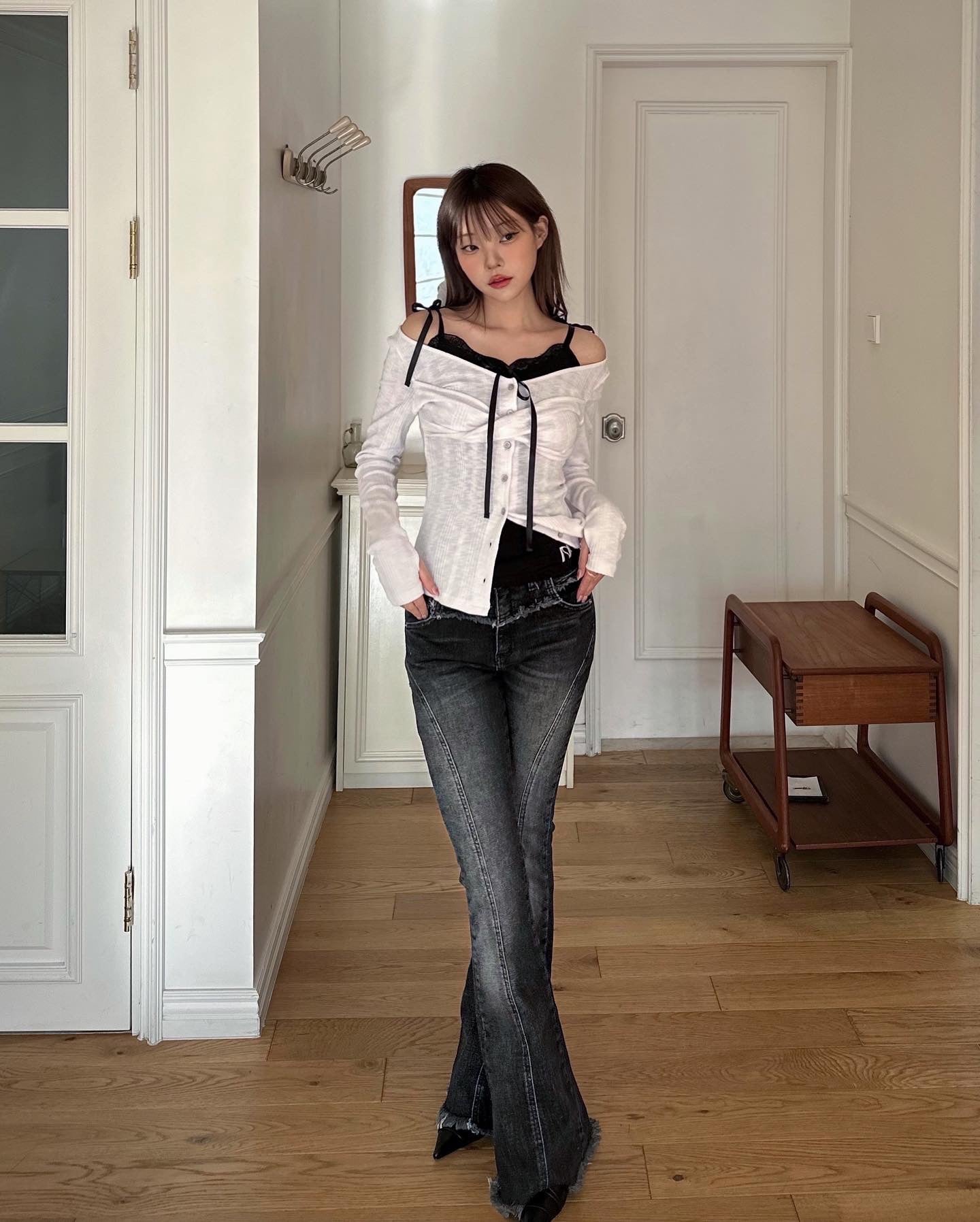 NEWALRIN ROSIE TWIST BOTTON TOP GREY/WHITE/BLACK/PINK