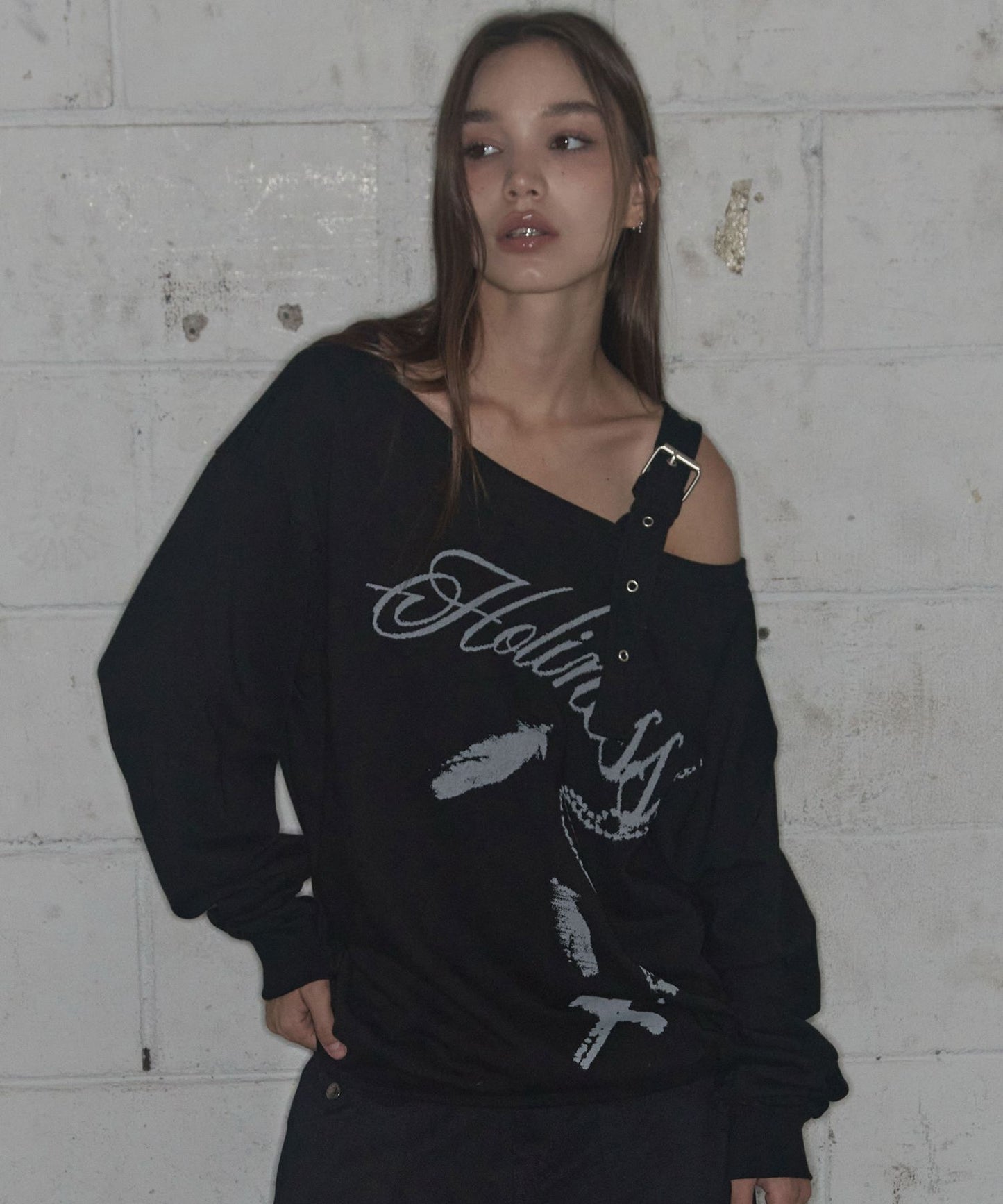 FANCYCLUB ONE SHOULDER BUCKLE SWEATSHIRT BLACK