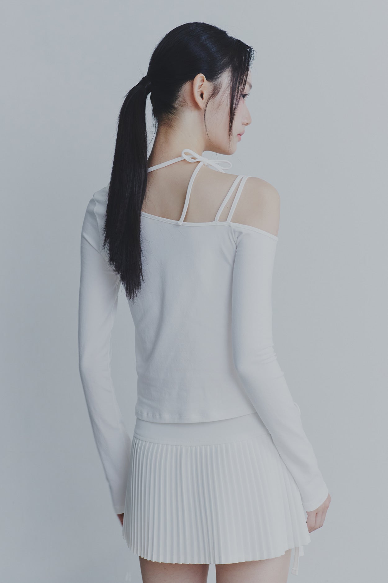 PAINORPLEASURE ROBY HOOK LONG SLEEVE WHITE