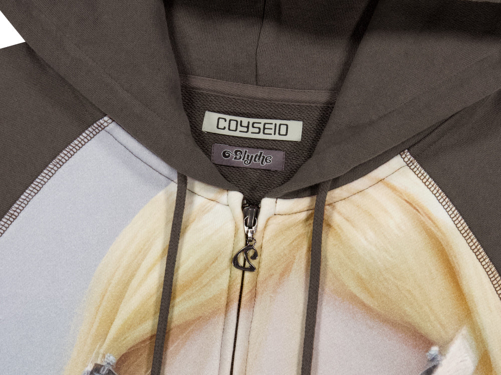COYSEIO X BLYTHE GRAPHIC ZIP-UP HOODIE BROWN