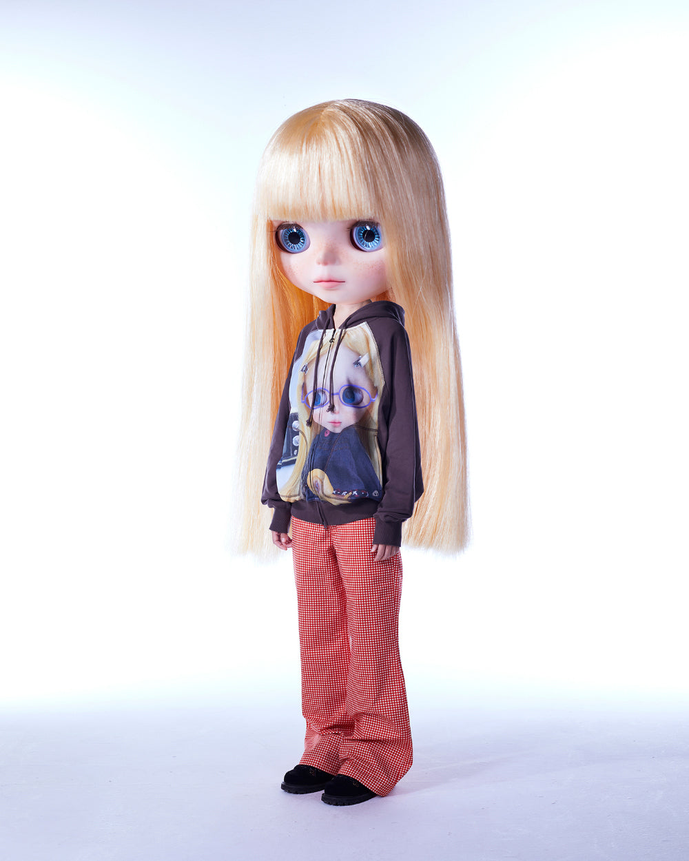 COYSEIO X BLYTHE GRAPHIC ZIP-UP HOODIE BROWN