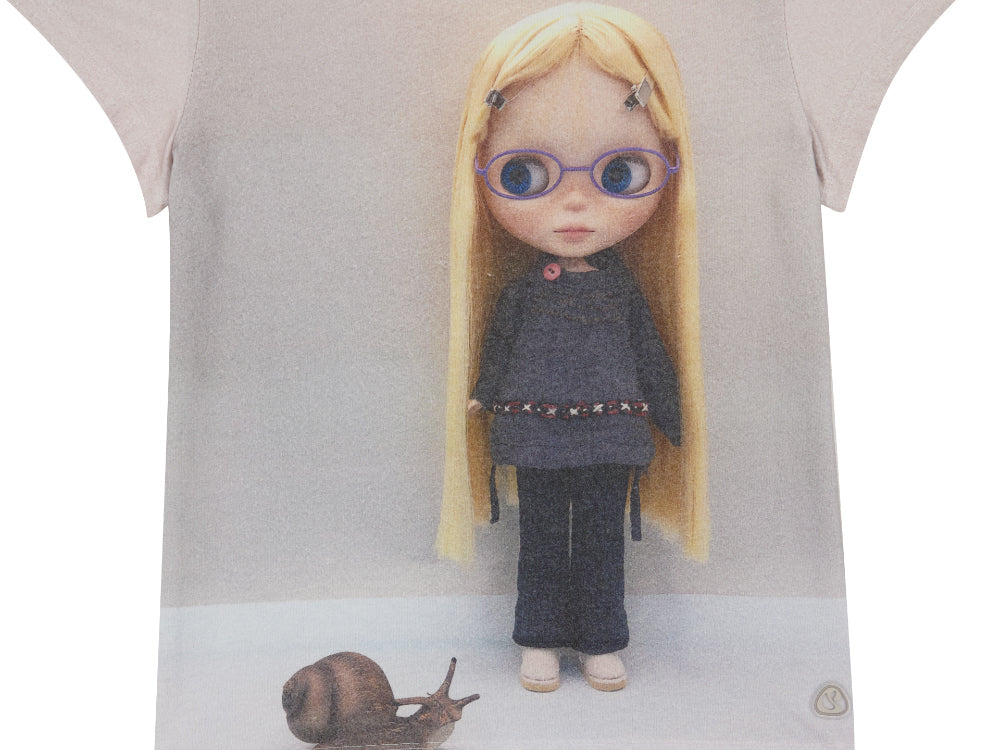 COYSEIO X BLYTHE GRAPHIC T-SHIRT LIGHT BLUE