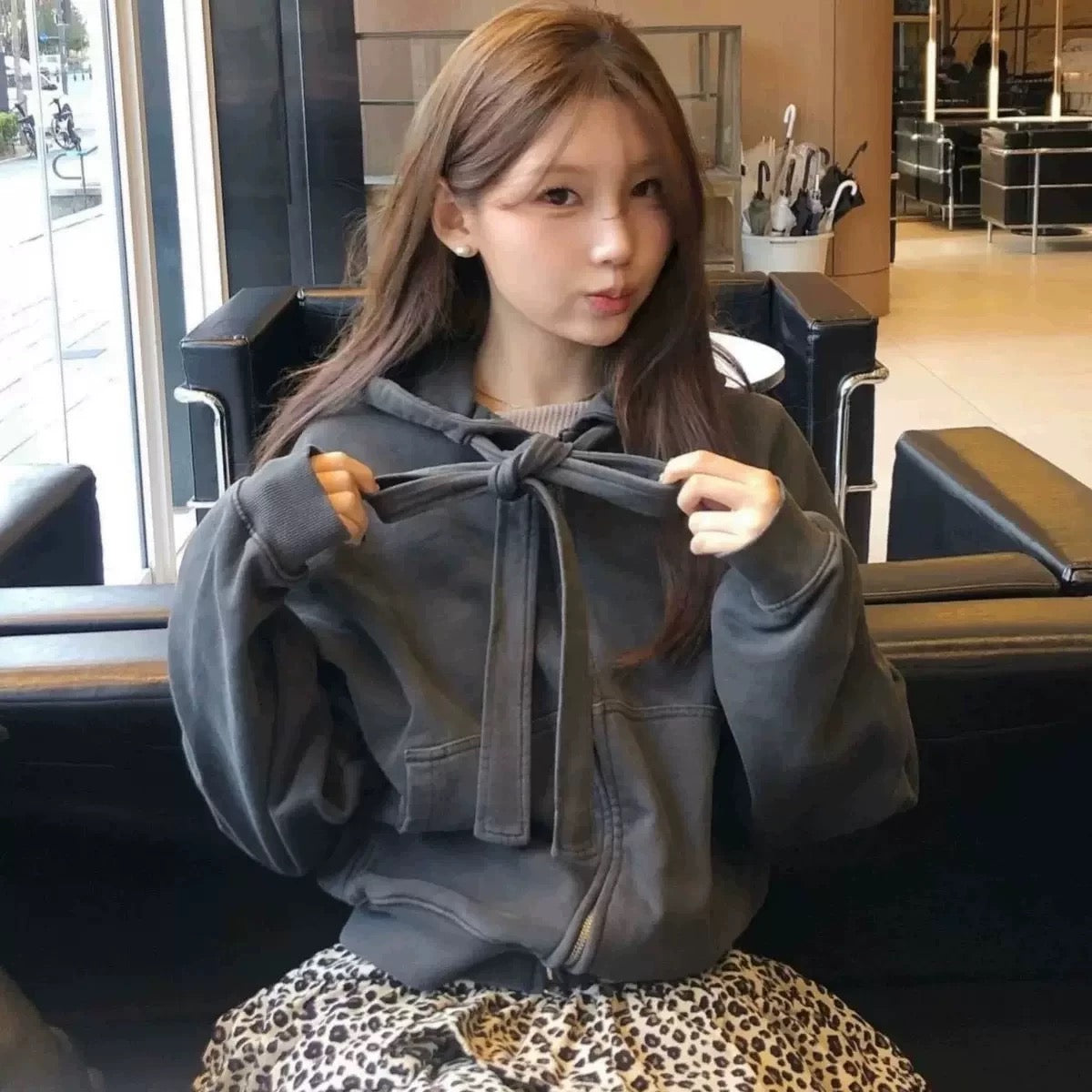 VESTIRYA Ribbon Tie Oversized Hoodie