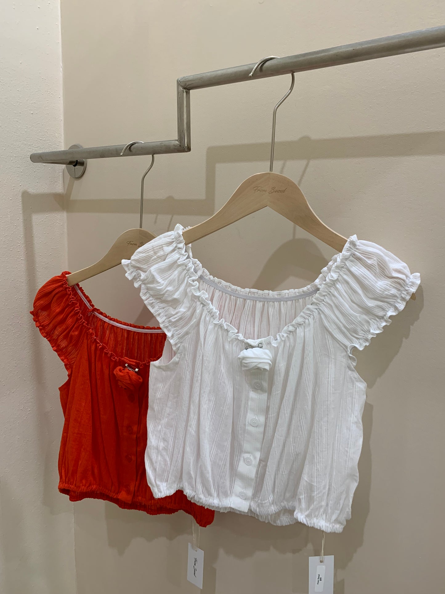 Rose corsage blouse
