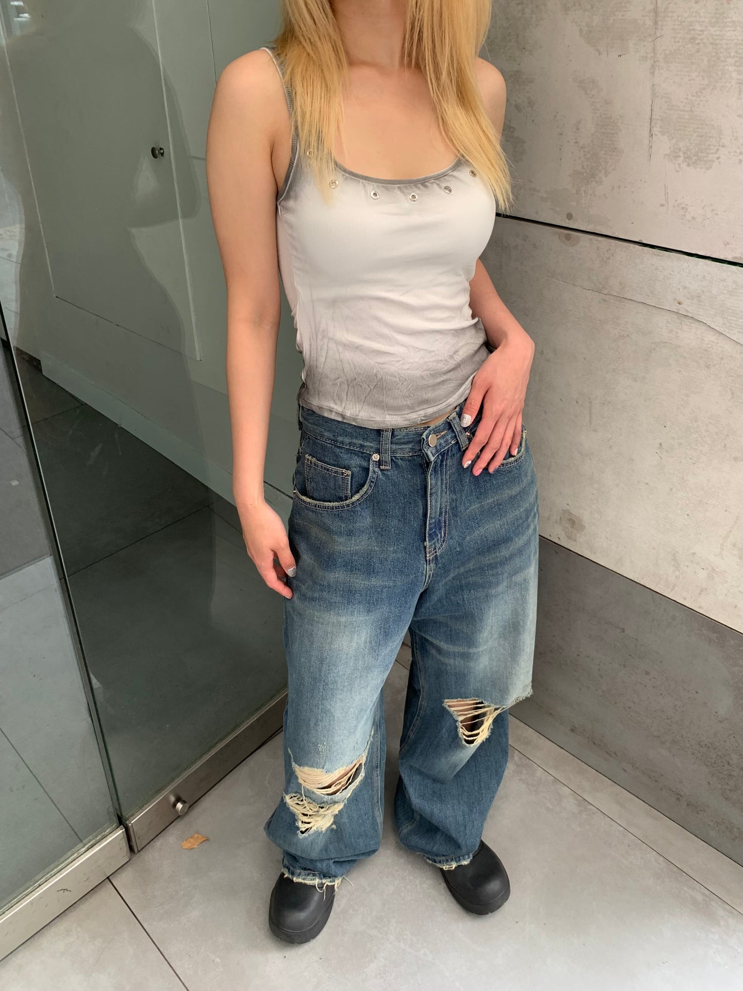 Vintage blue ripped jeans