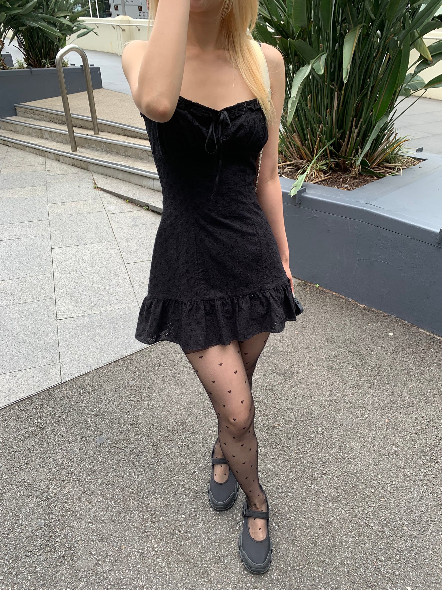 Embroidery frill dress
