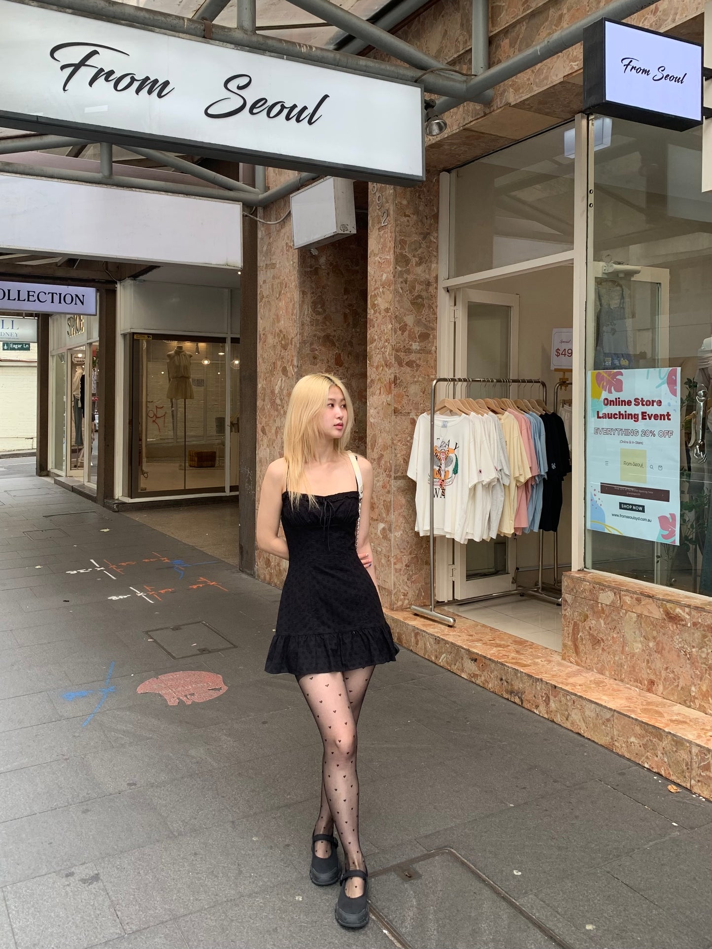 Embroidery frill dress