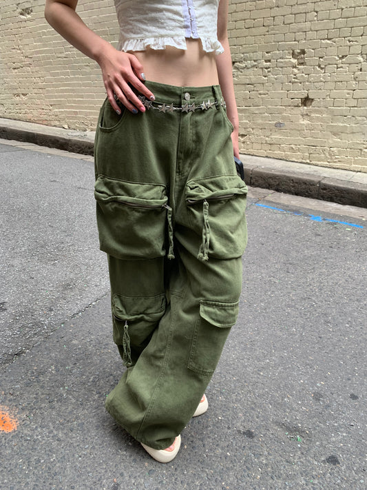 Pocket details pants
