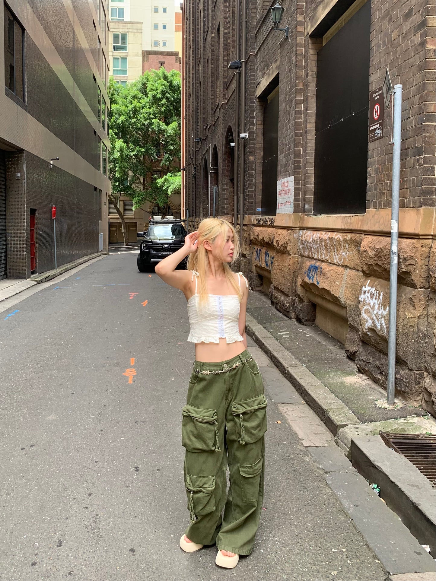 Jennie sleeveless top